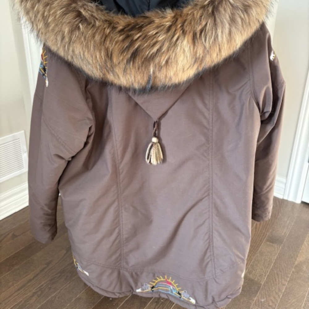 QUARTZ Nature Inuit parka sz M winter coat brown w/ fur trim & deco embroidery
